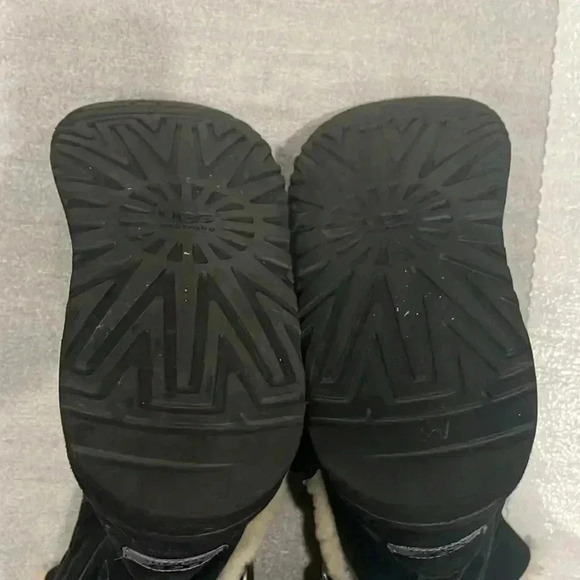 [US6]UGG AUSTRALIA  Becket II SHEEPSKIN 3 BUCKLE SIDE ZIP BLACK BOOTS F3012D - Picture 10 of 10